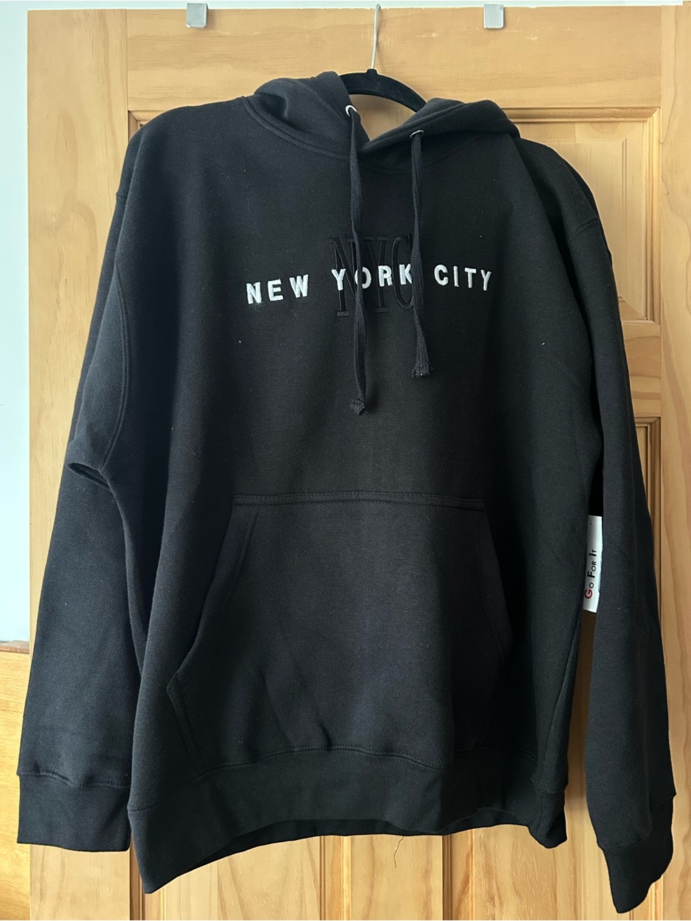 Brand New NYC Men’s Large Sweatshirt.